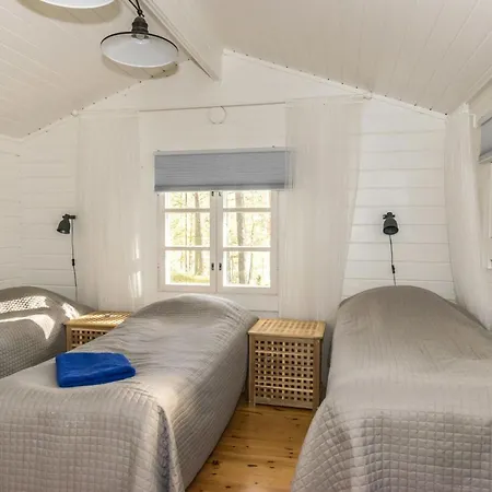 Bergholmen By Interhome *